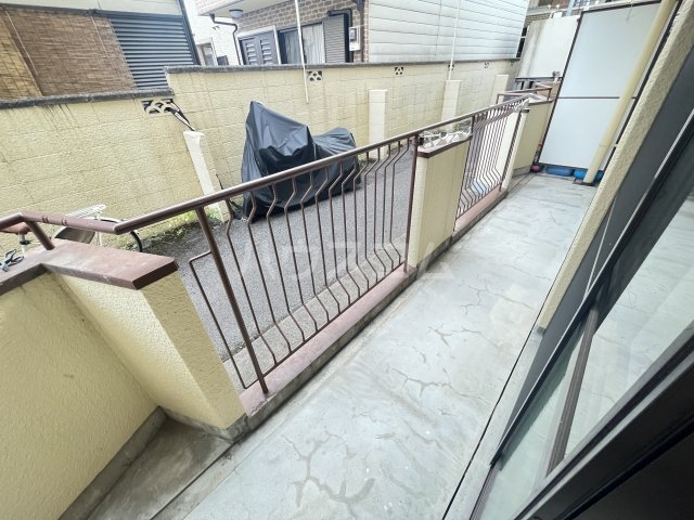 23/30 バルコニー