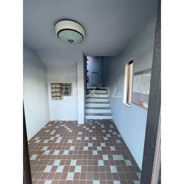 4/5 エントランス