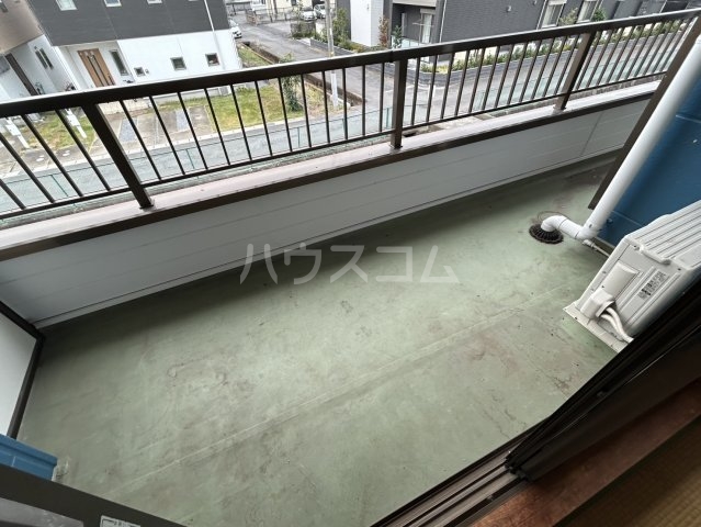 18/27 バルコニー