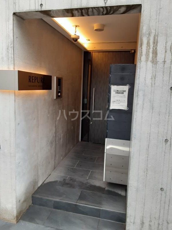 2/5 エントランス