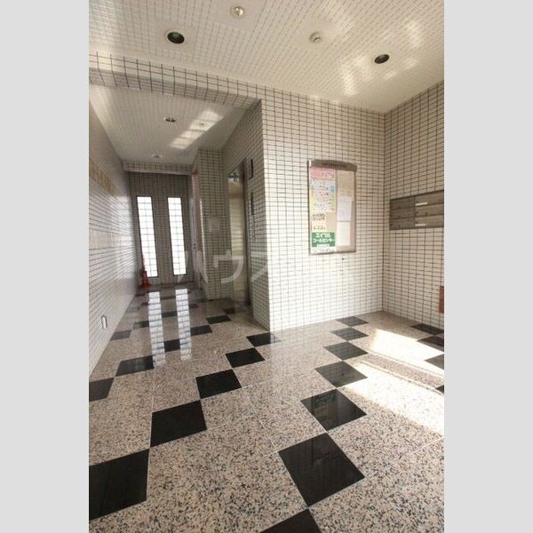 2/11 エントランス