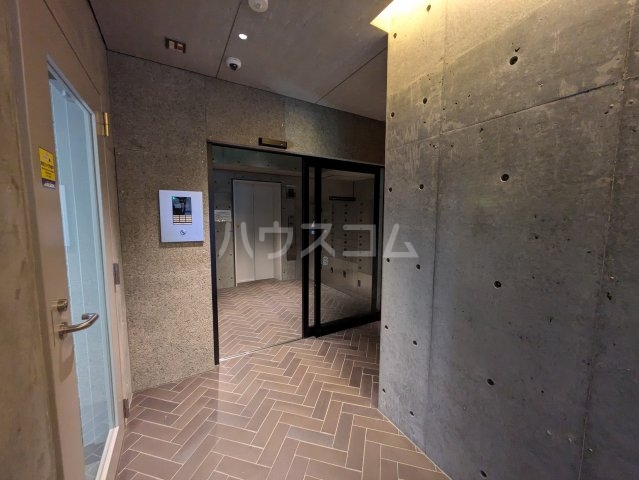 17/22 エントランス