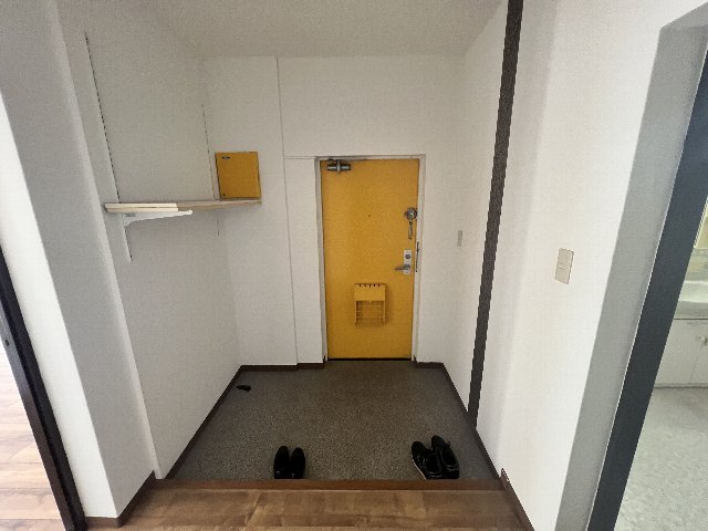 13/30 玄関
