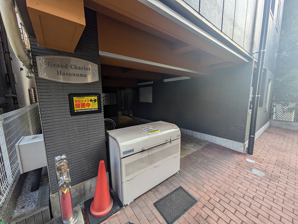 20/23 エントランス