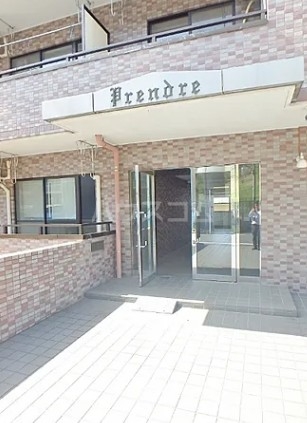 19/29 エントランス