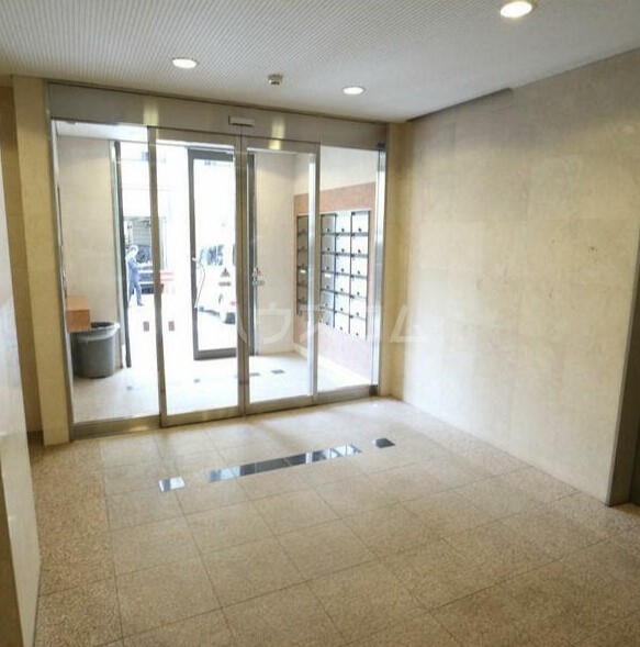 15/25 エントランス