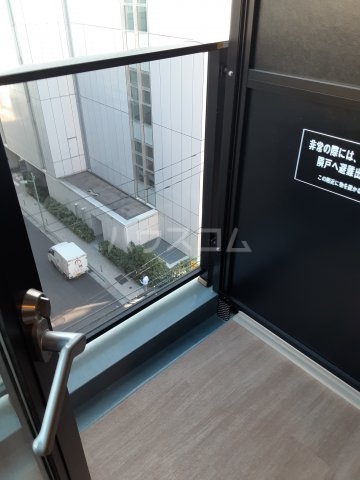 23/30 バルコニー