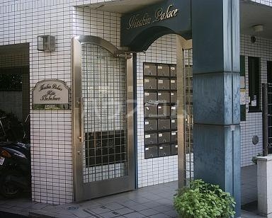 2/2 エントランス