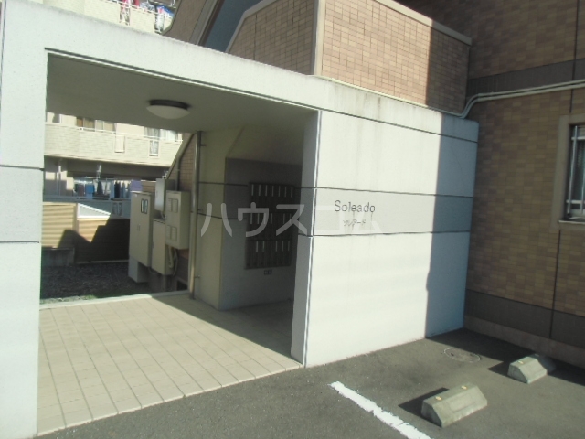 17/28 エントランス