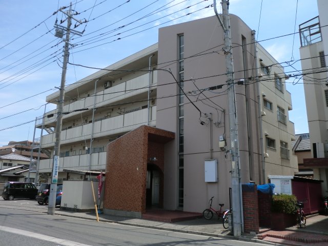 16/26 エントランス