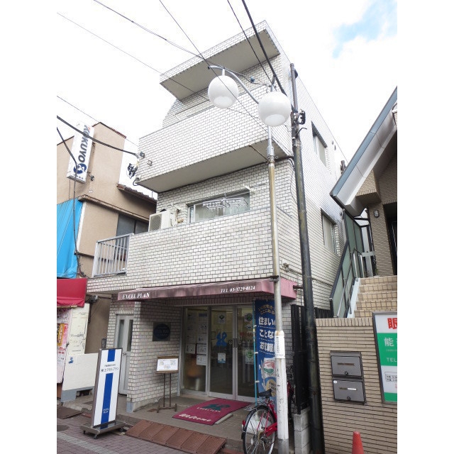 13/17 エントランス