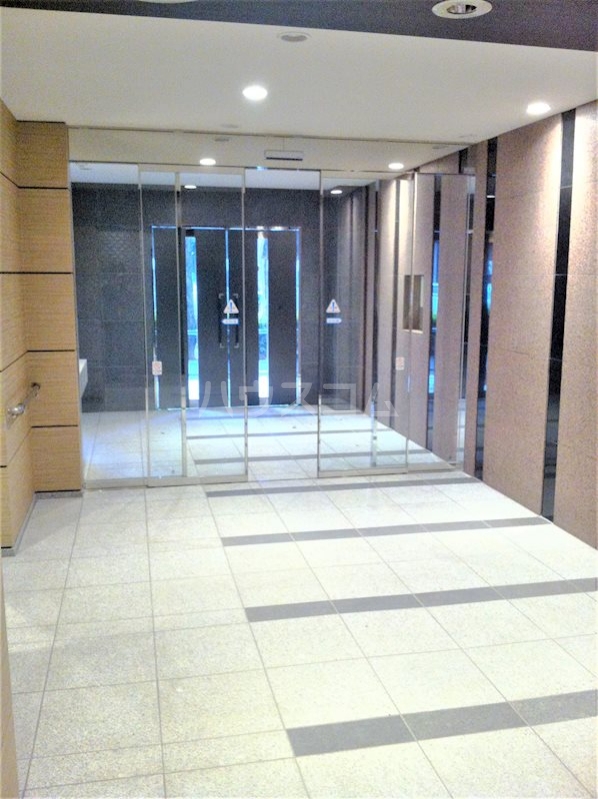 15/25 エントランス