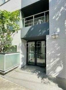 14/22 エントランス