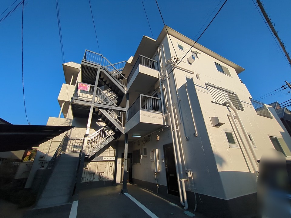 帝京マンションの外観