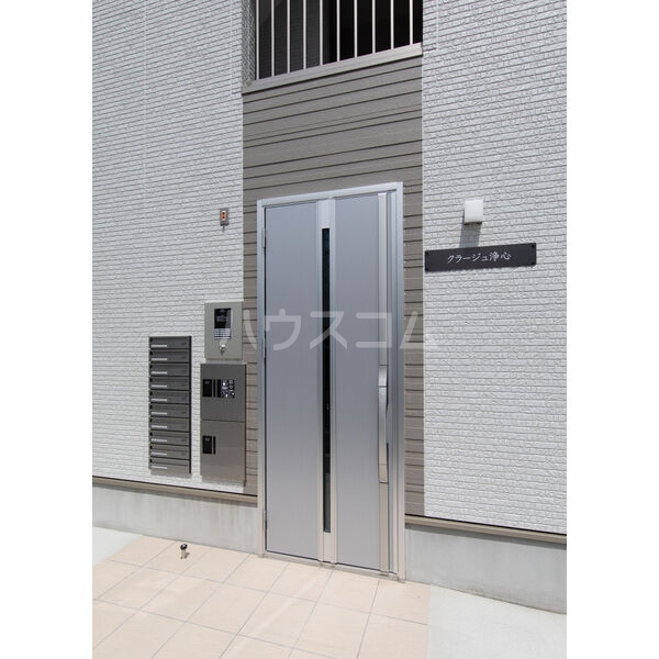 13/21 エントランス