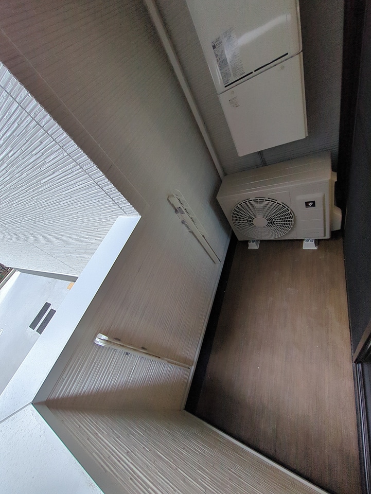 19/30 バルコニー