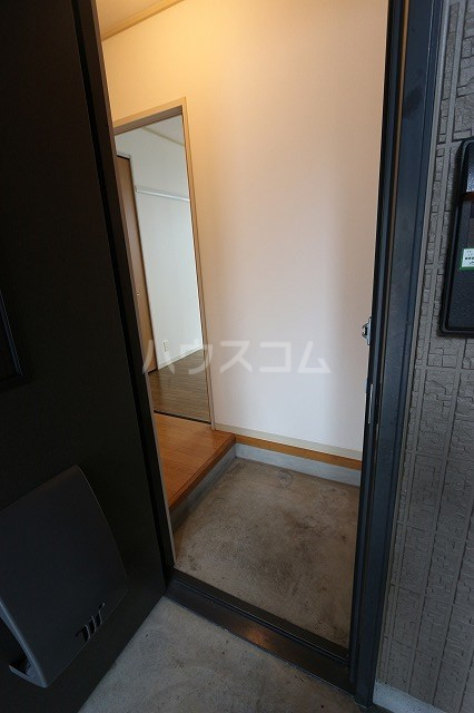 14/30 玄関
