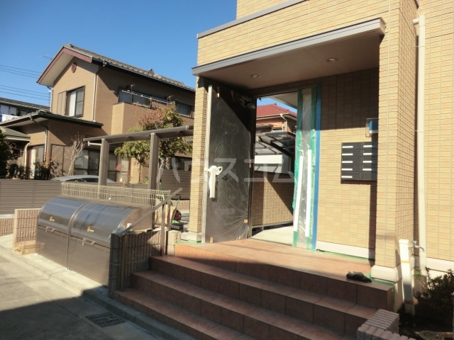 21/28 エントランス