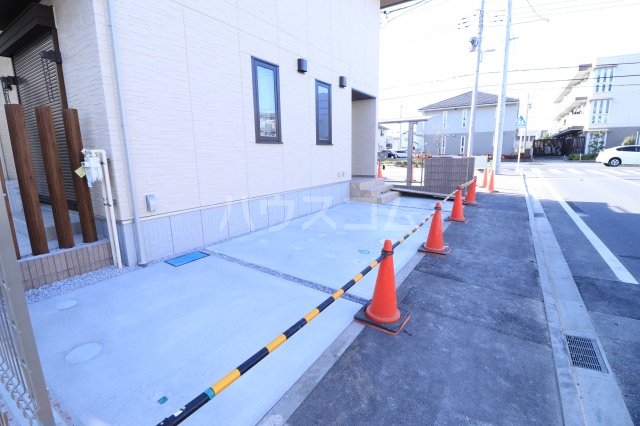 28/30 駐車場