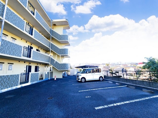 15/20 駐車場