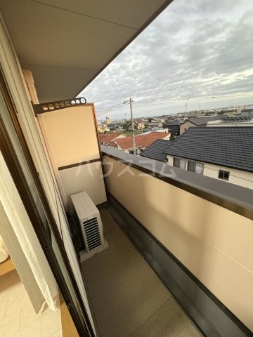 16/27 バルコニー