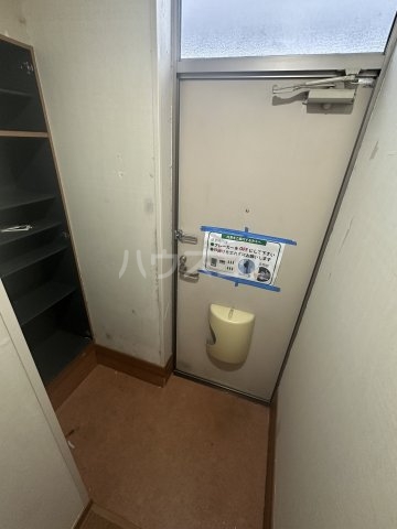 13/30 玄関