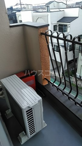 13/22 バルコニー