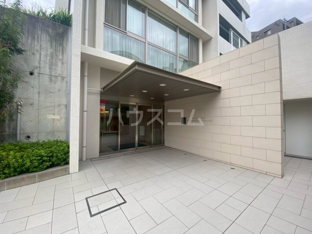 2/8 エントランス