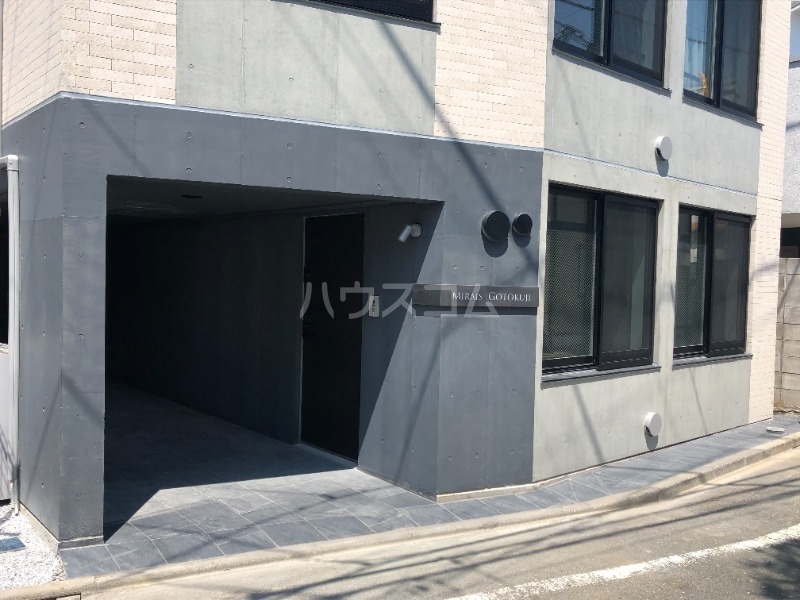 2/10 エントランス