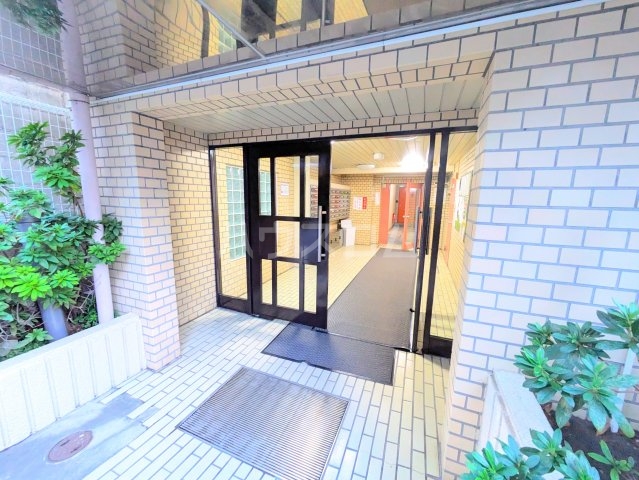 3/5 エントランス