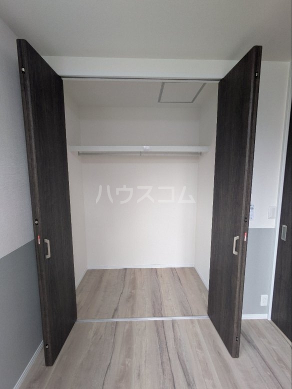 13/30 収納