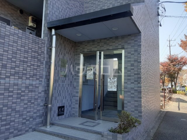 29/30 エントランス