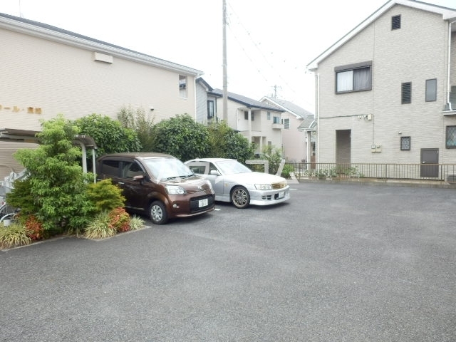 2/10 駐車場