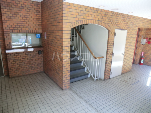 29/30 エントランス