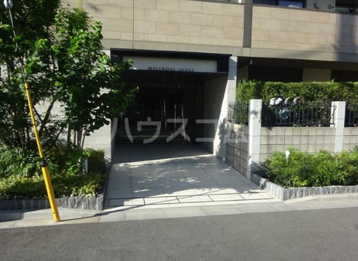 2/4 エントランス