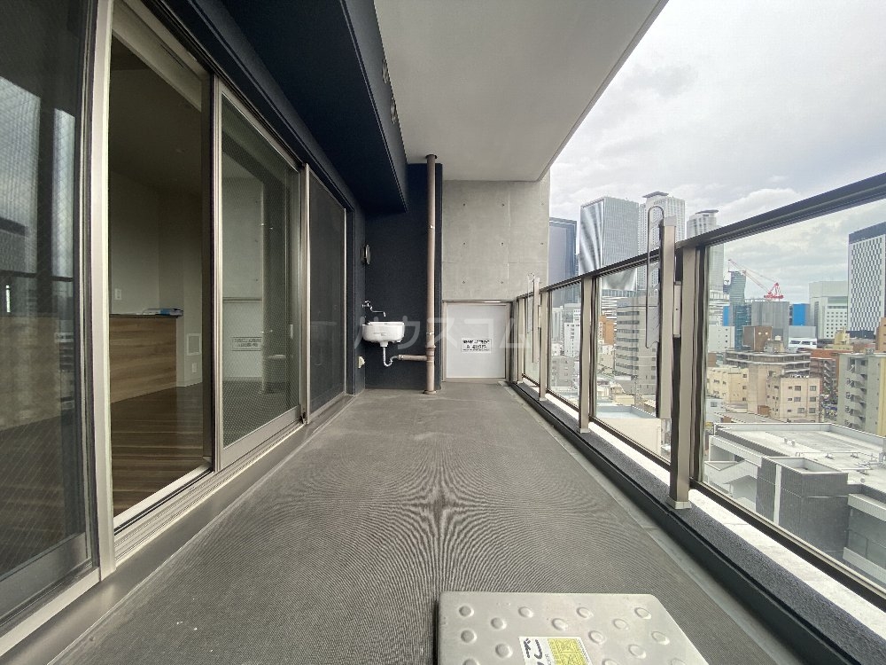 20/29 バルコニー