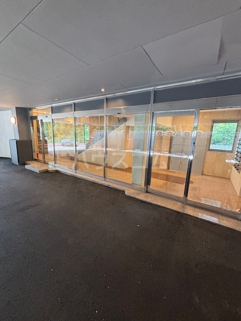 16/22 エントランス