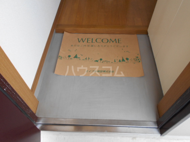 13/30 玄関