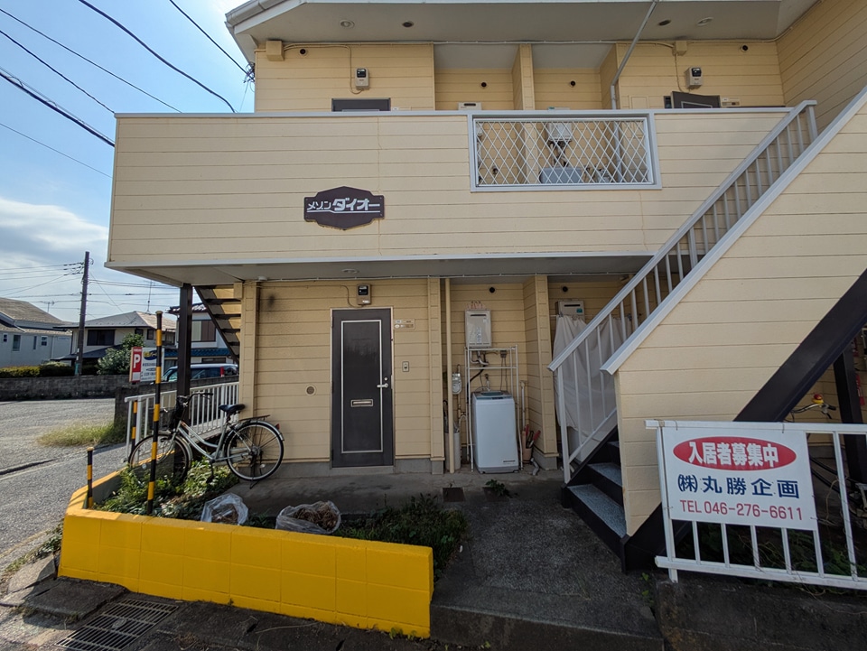 27/30 エントランス