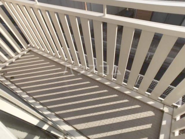 13/19 バルコニー