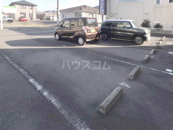 18/19 駐車場