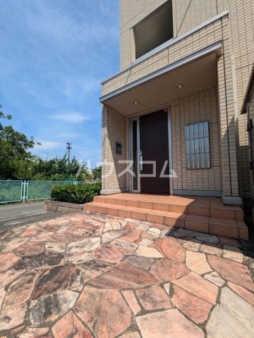 3/7 エントランス