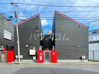 17/19 エントランス