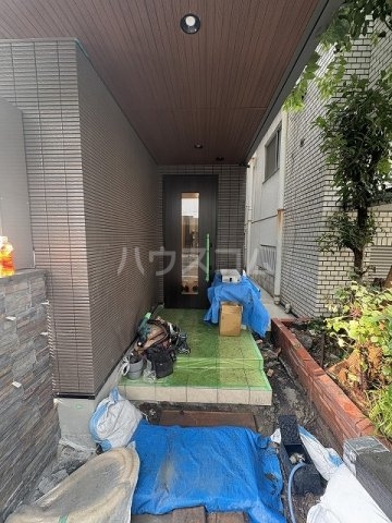 22/30 エントランス