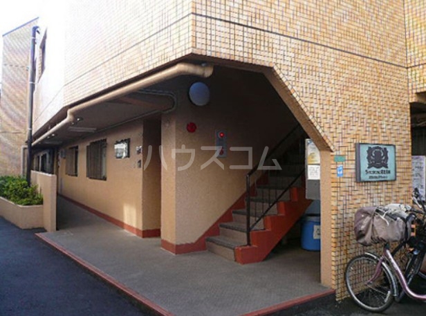 14/23 エントランス