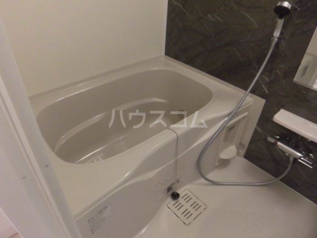 16/30 浴室