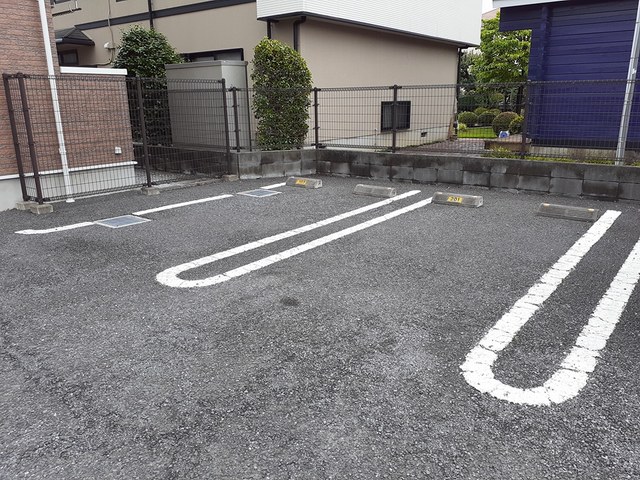 14/20 駐車場