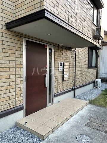 20/22 エントランス