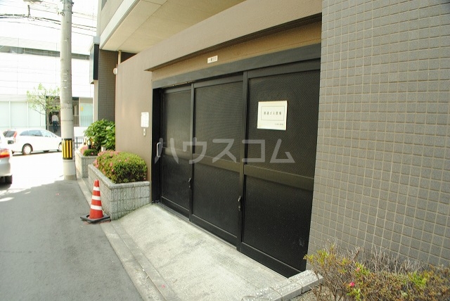 3/3 エントランス