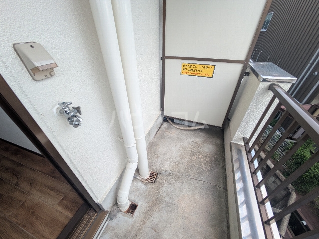 23/30 バルコニー